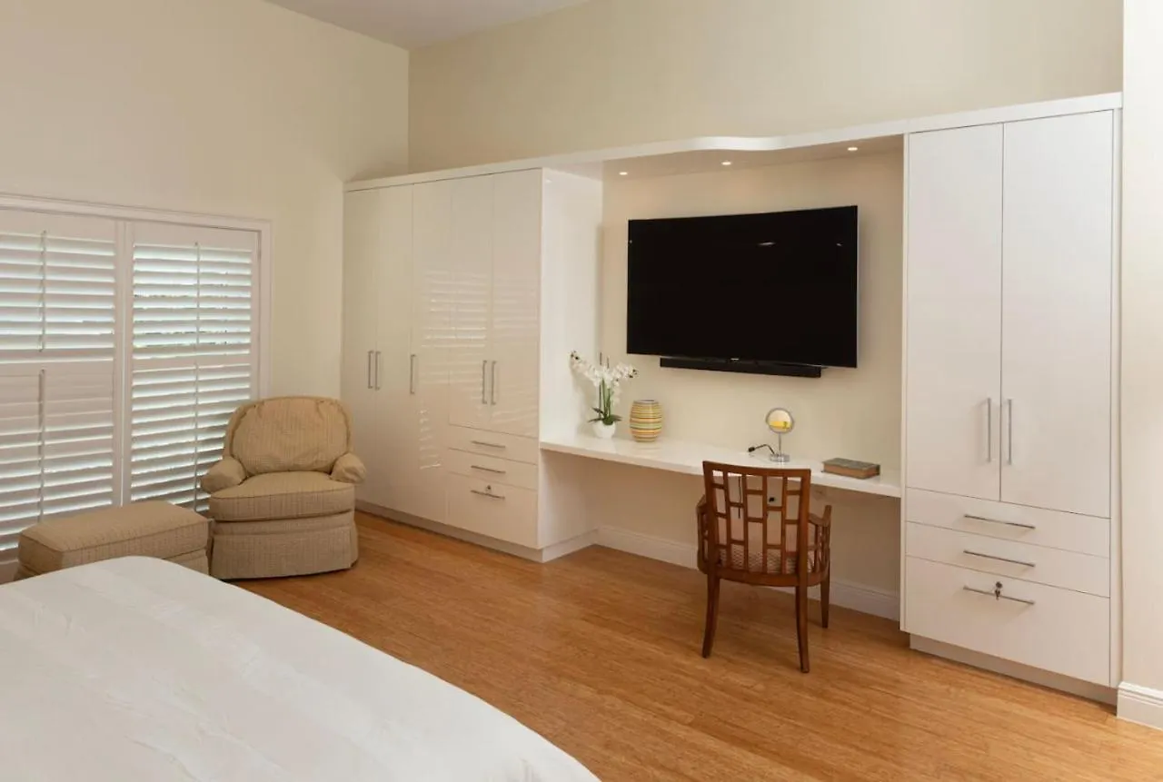 Apartment Island Luxury Seven Mile Beach West Bay Cayman Islands