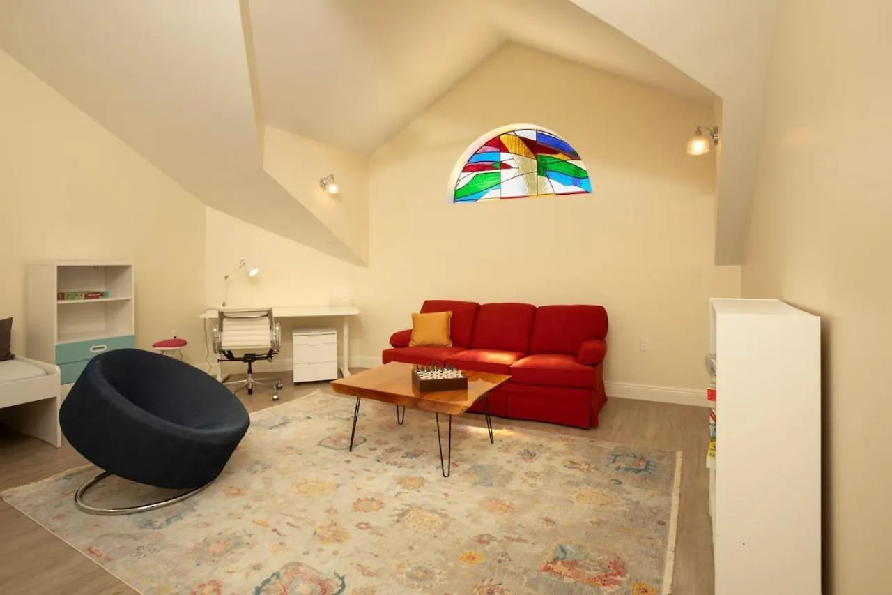 Island Luxury Seven Mile Beach West Bay Apartment