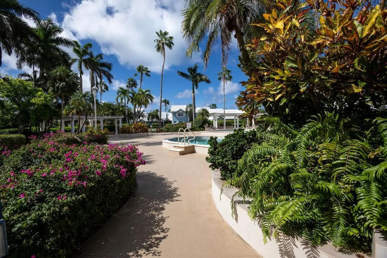 Island Luxury Seven Mile Beach West Bay Apartment
