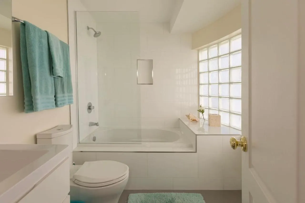 Apartment Island Luxury Seven Mile Beach West Bay Cayman Islands